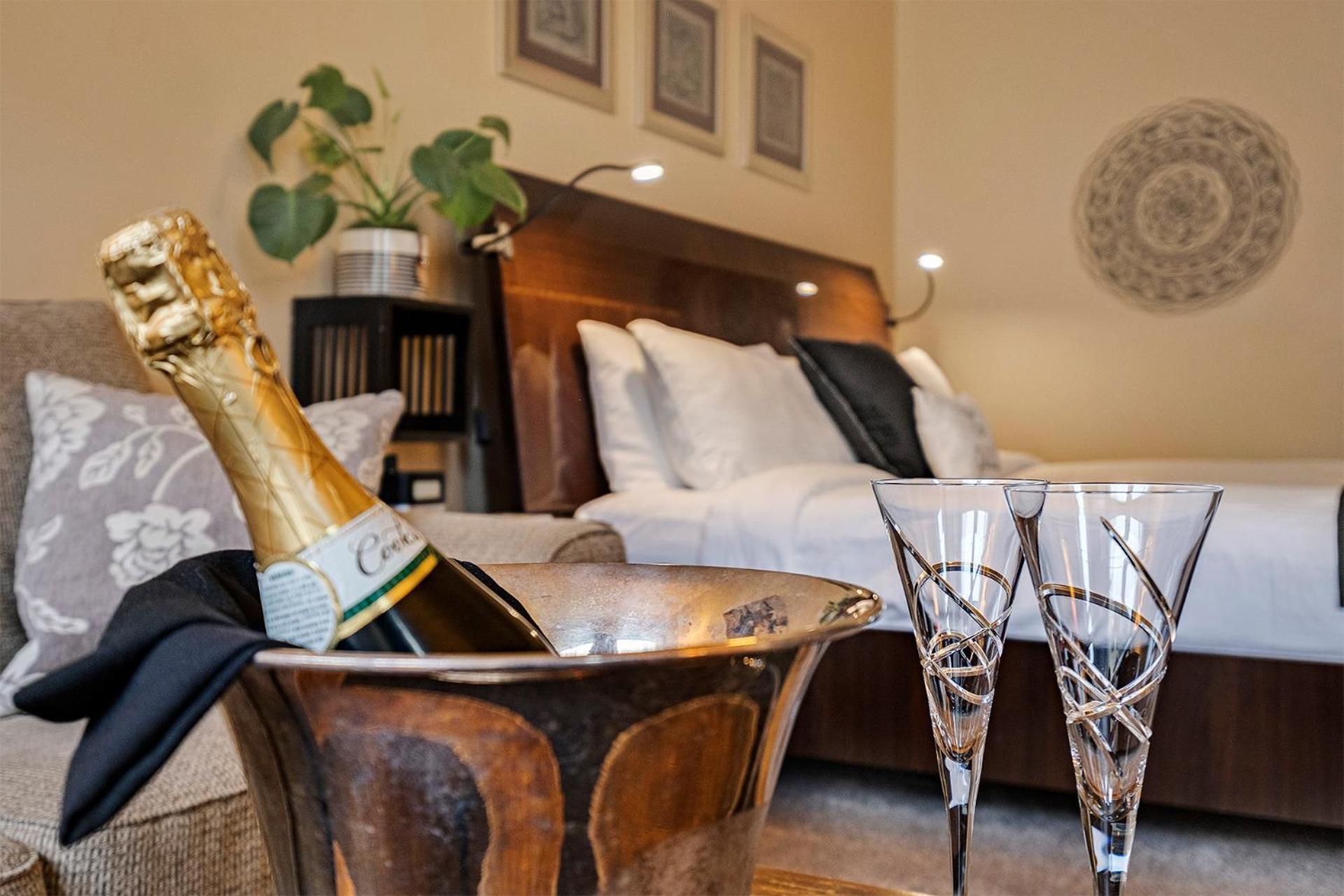 The Orenco Station Hotel Хилсбъро Екстериор снимка